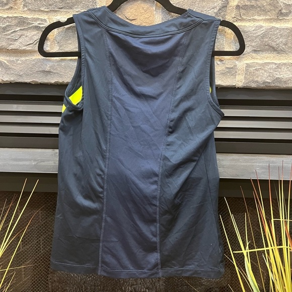 Nike Tank Bundle - Picture 7 of 7
